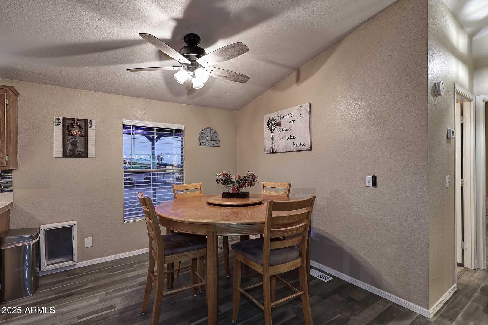 54160 West Barnes Road Maricopa, AZ 85139 - Photo 18 of 37 Dining Area2