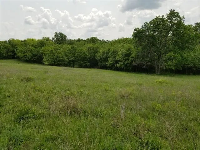 $1,218,190 | West R A Highway, Milan, MO 63556