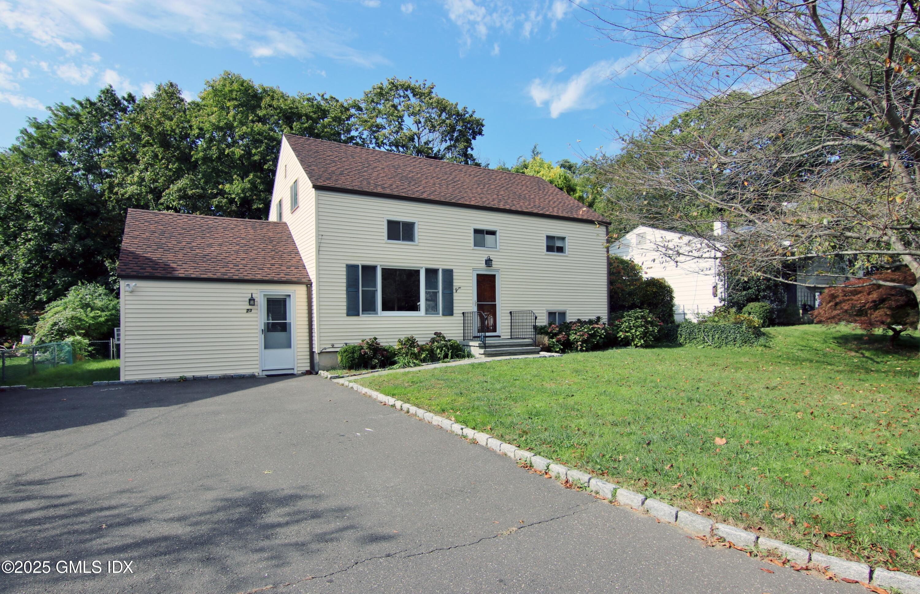 23 Amherst Road Riverside, CT 06878 - Photo 1 of 31 Amherst exterior 1