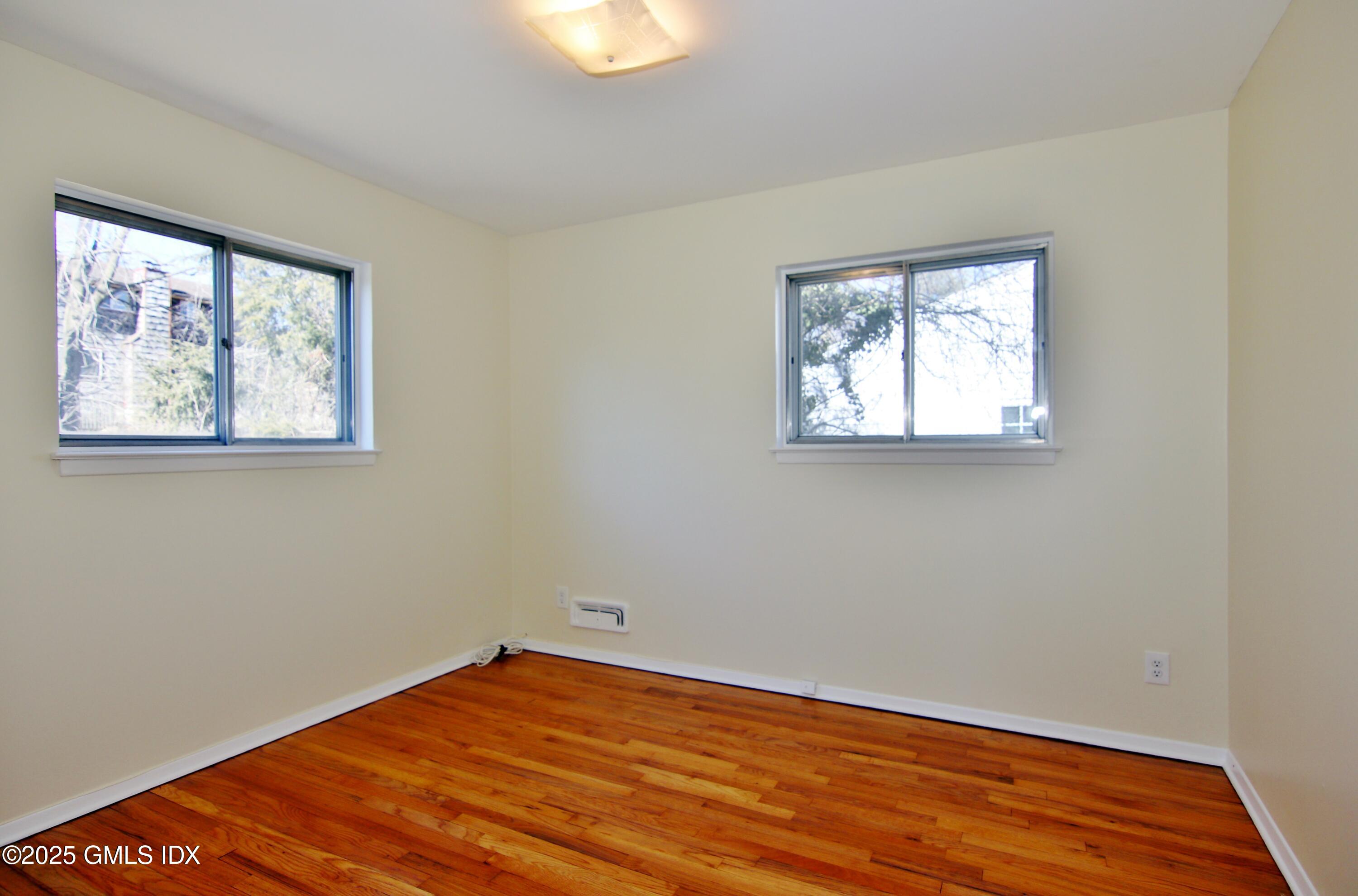 23 Amherst Road Riverside, CT 06878 - Photo 24 of 31 IMG_2455