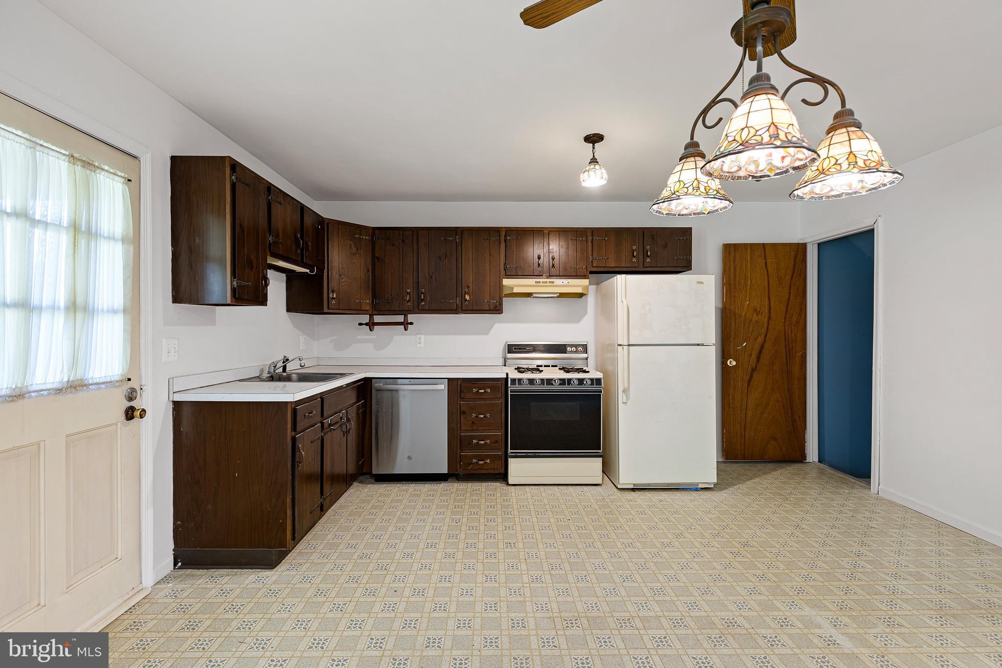 1040 Valley Road Hockessin, DE 19707 - Photo 14 of 23