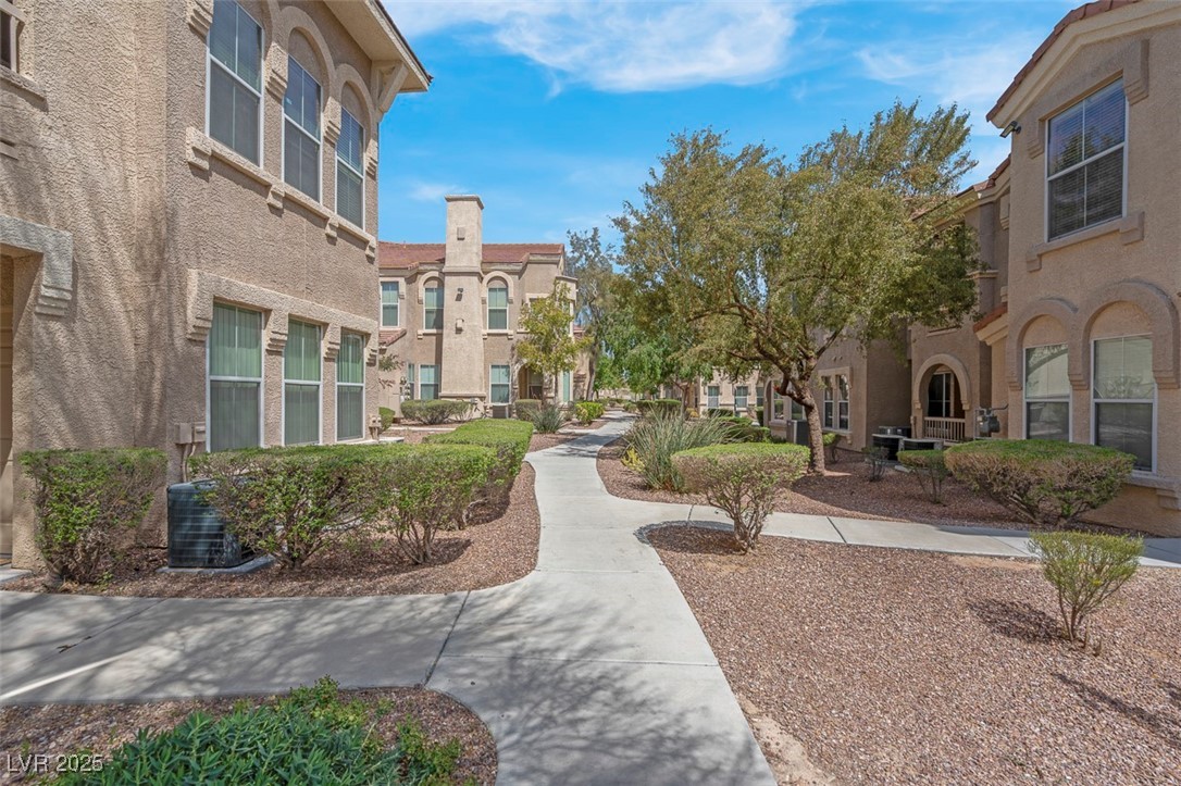 10550 West Alexander Road, Unit 2064 Las Vegas, NV 89129 - Photo 45 of 51 View of property's community featuring a residential view