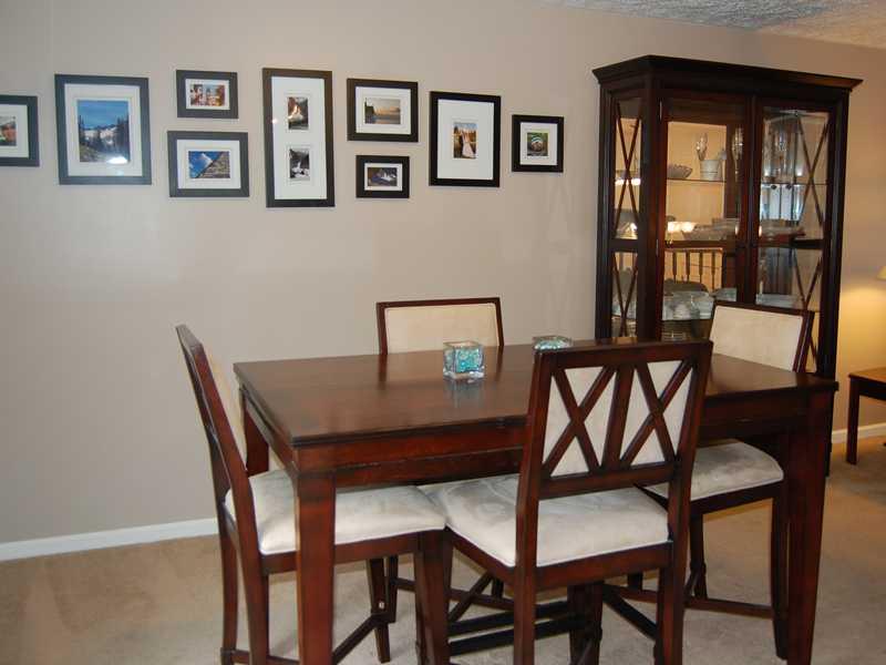 391 Partridge Run Road Gibsonia, PA 15044 - Photo 4 of 13 Dining Room.