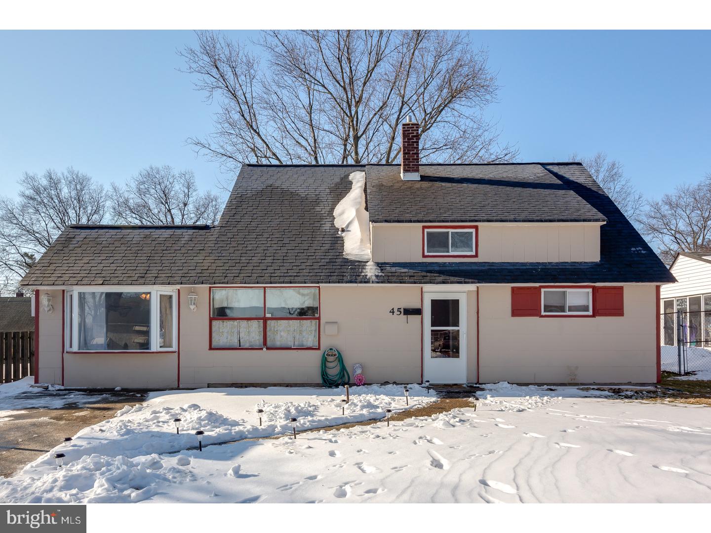 45 Rustleaf Lane Levittown, PA 19055 - Photo 1 of 20 Gallery Image 1