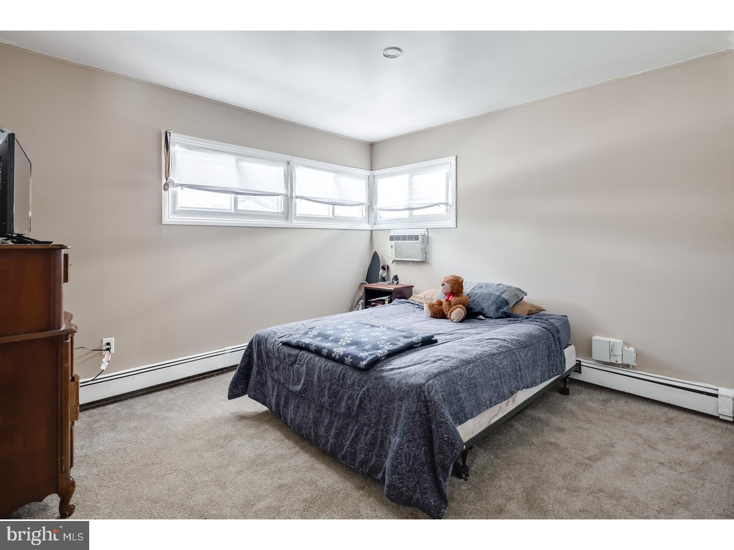 45 Rustleaf Lane Levittown, PA 19055 - Photo 13 of 20 Gallery Image 13
