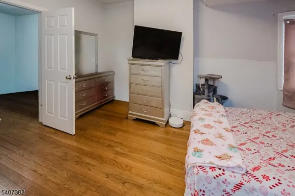 $699,999 | 309 Summer Avenue, Newark, NJ 07104
