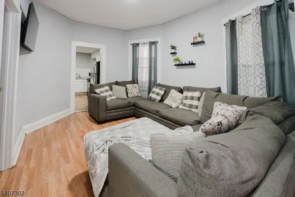 $699,999 | 309 Summer Avenue, Newark, NJ 07104