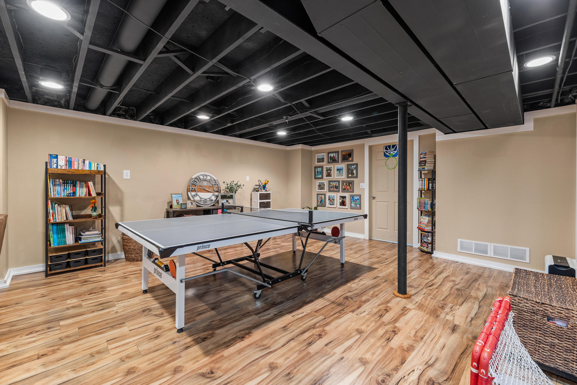 3960 Kings Way Slinger, WI 53086 - Photo 23 of 27 Basement
