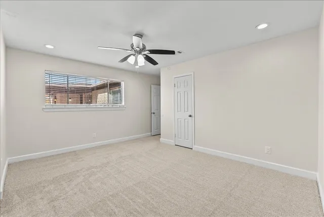 $330,000 | 15514 Diana Lane, Houston, TX 77062