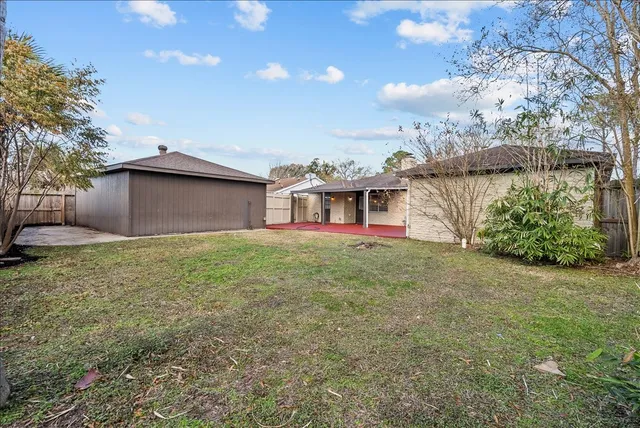 $330,000 | 15514 Diana Lane, Houston, TX 77062