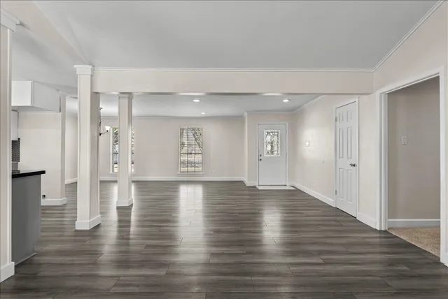 $330,000 | 15514 Diana Lane, Houston, TX 77062