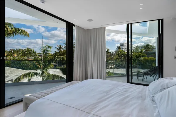 $45,000 | 1045 West 47th Court, Miami Beach, FL 33140