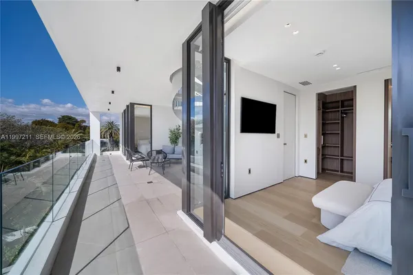 $45,000 | 1045 West 47th Court, Miami Beach, FL 33140