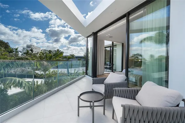 $45,000 | 1045 West 47th Court, Miami Beach, FL 33140