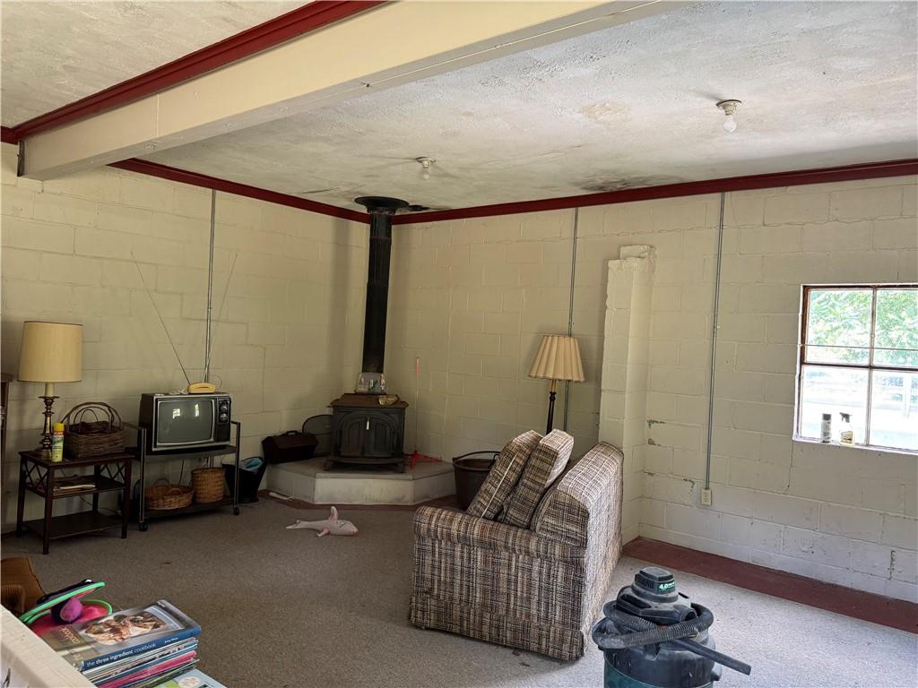 828 Brownhome Road New Castle, PA 16101 - Photo 10 of 47 20x21 game room attached to the garage
