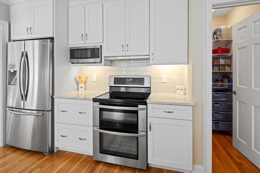 5 Cutter Hill Road Hingham, MA 02043 - Photo 12 of 42 Gallery Image 12