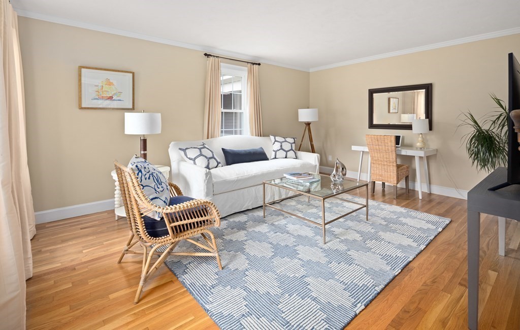 5 Cutter Hill Road Hingham, MA 02043 - Photo 5 of 42 Gallery Image 5