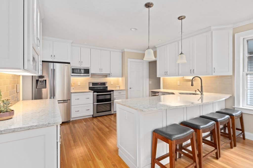 5 Cutter Hill Road Hingham, MA 02043 - Photo 9 of 42 Gallery Image 9