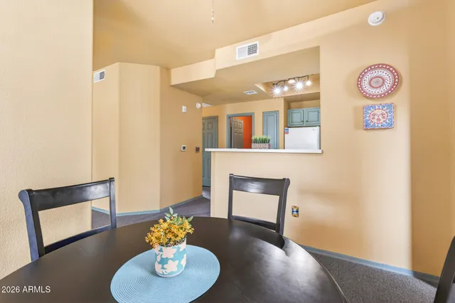 $299,990 | 3830 East Lakewood Parkway East, Unit 2173, Phoenix, AZ 85048