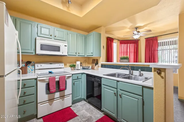 $299,990 | 3830 East Lakewood Parkway East, Unit 2173, Phoenix, AZ 85048