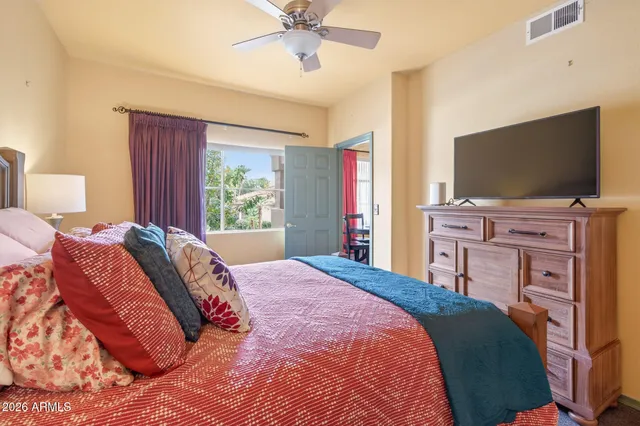 $299,990 | 3830 East Lakewood Parkway East, Unit 2173, Phoenix, AZ 85048