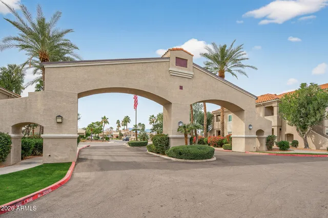 $299,990 | 3830 East Lakewood Parkway East, Unit 2173, Phoenix, AZ 85048