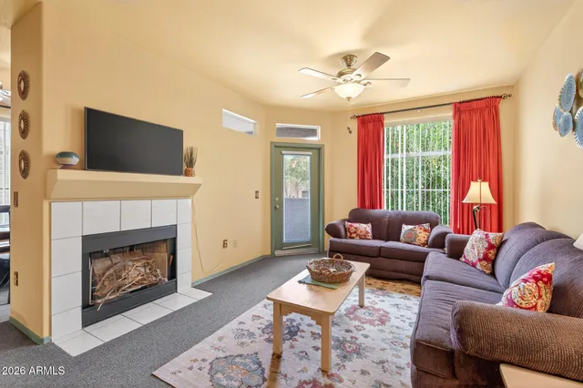 $299,990 | 3830 East Lakewood Parkway East, Unit 2173, Phoenix, AZ 85048