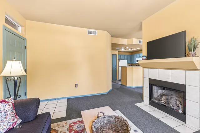 $299,990 | 3830 East Lakewood Parkway East, Unit 2173, Phoenix, AZ 85048