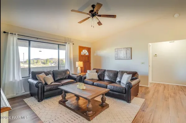 $435,000 | 17571 East Hummingbird Lane, Mayer, AZ 86333