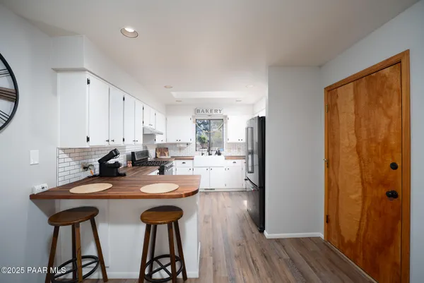 $435,000 | 17571 East Hummingbird Lane, Mayer, AZ 86333