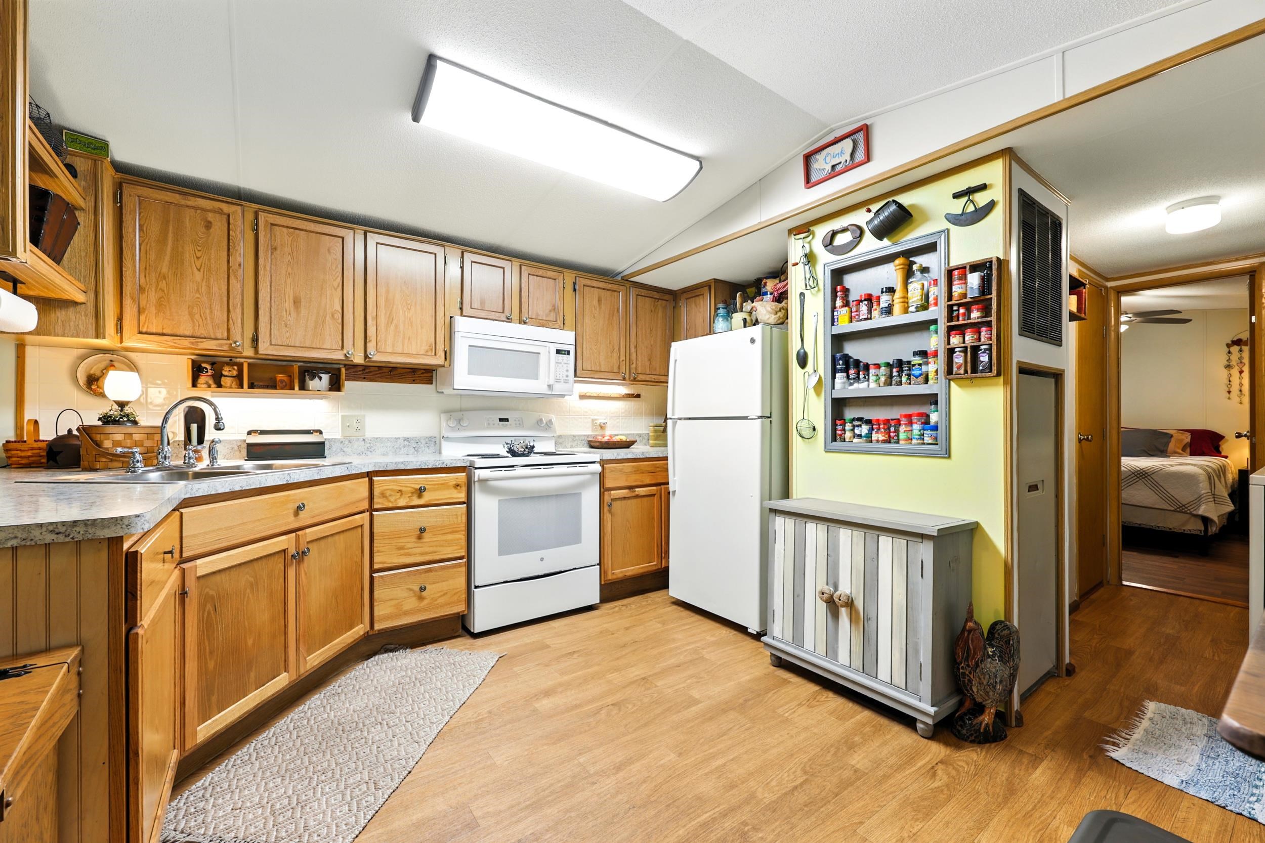 210 Hess Road Crescent City, FL 32112 - Photo 5 of 26 Gallery Image 5