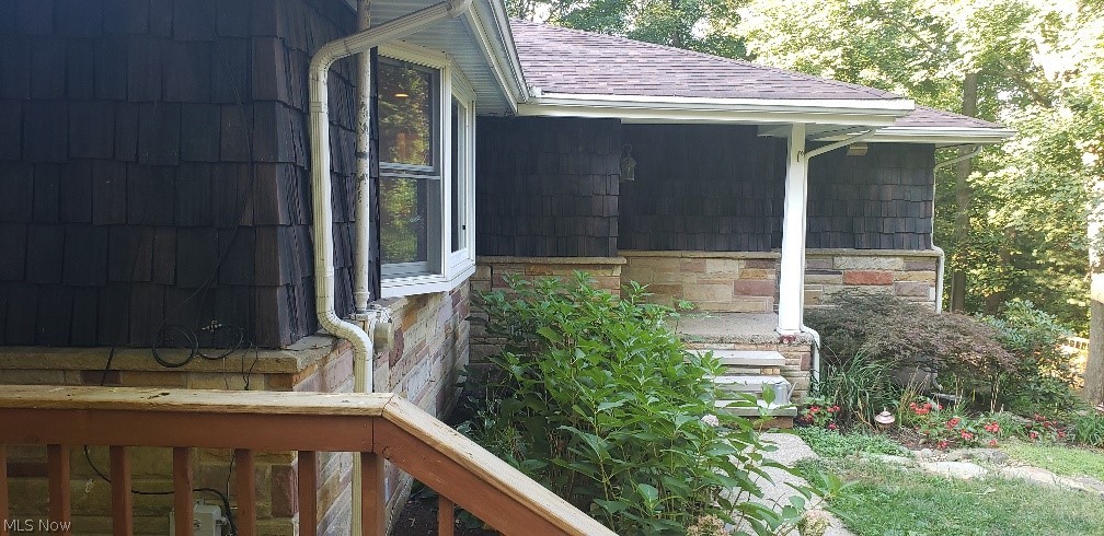 171 Center Road Hinckley, OH 44233 - Photo 2 of 3 Gallery Image 2
