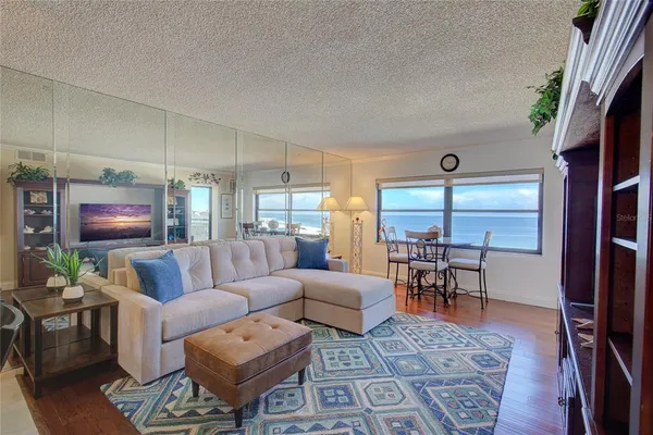 $3,600 | 1270 Gulf Boulevard, Unit 1003, Clearwater, FL 33767