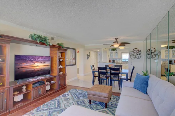 $3,600 | 1270 Gulf Boulevard, Unit 1003, Clearwater, FL 33767