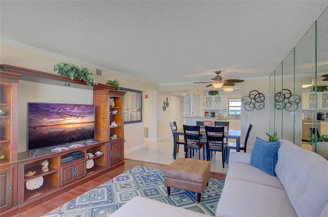 $3,600 | 1270 Gulf Boulevard, Unit 1003, Clearwater, FL 33767