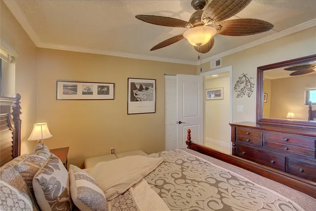 $3,600 | 1270 Gulf Boulevard, Unit 1003, Clearwater, FL 33767