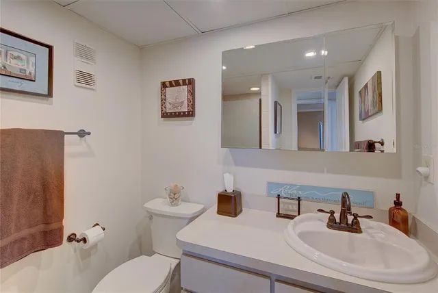 $3,600 | 1270 Gulf Boulevard, Unit 1003, Clearwater, FL 33767