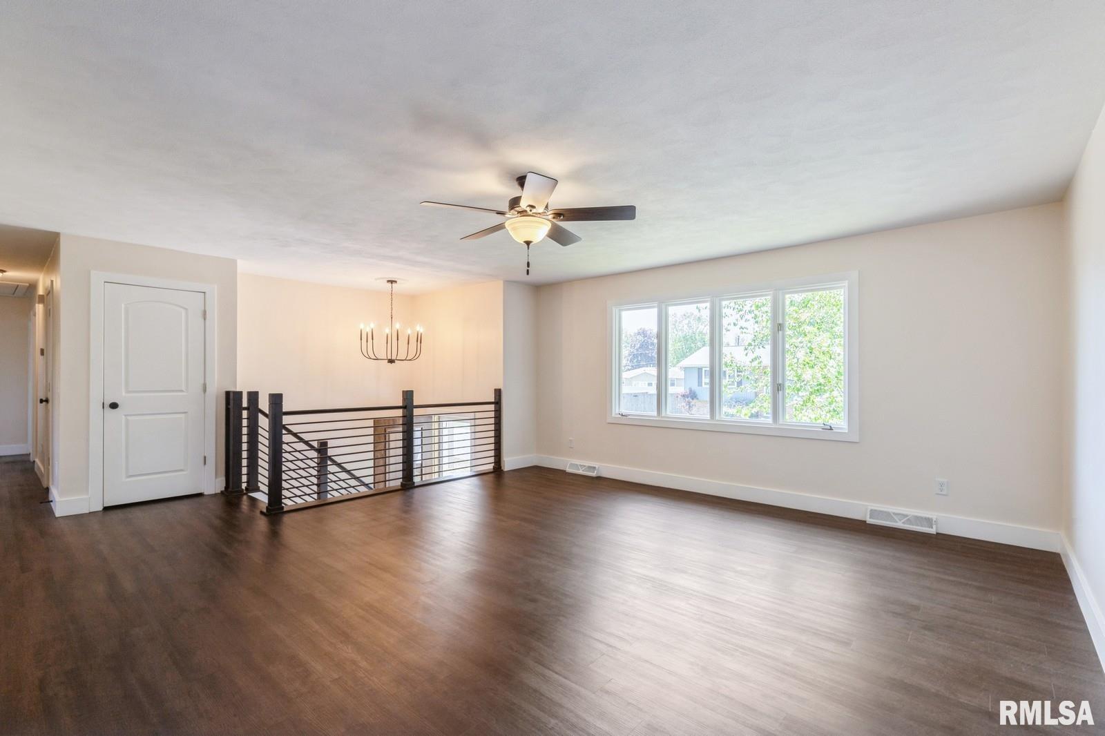 1119 Mark Street Colona, IL 61241 - Photo 8 of 28