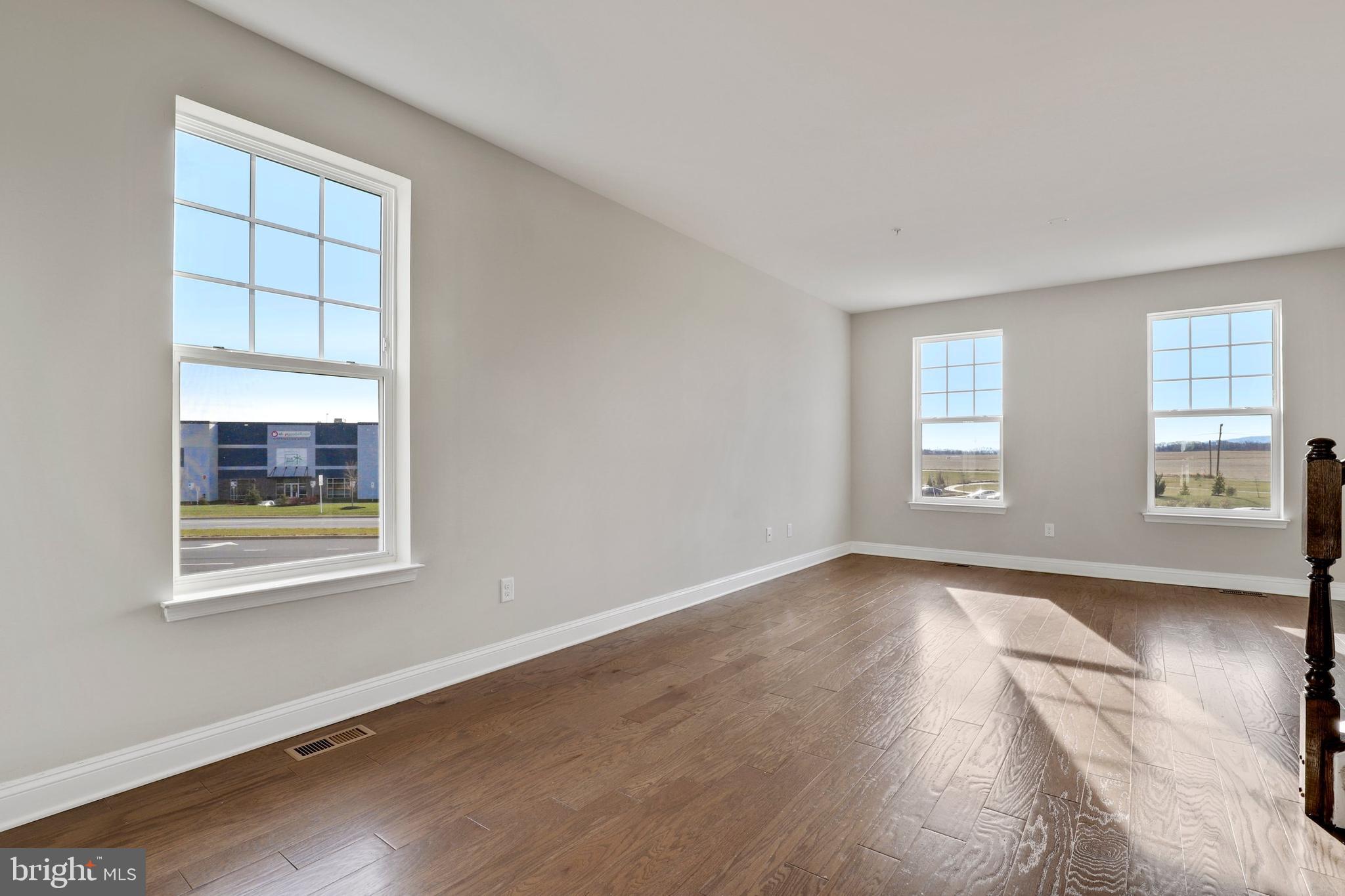 4601 Cambria Road Frederick, MD 21703 - Photo 5 of 36