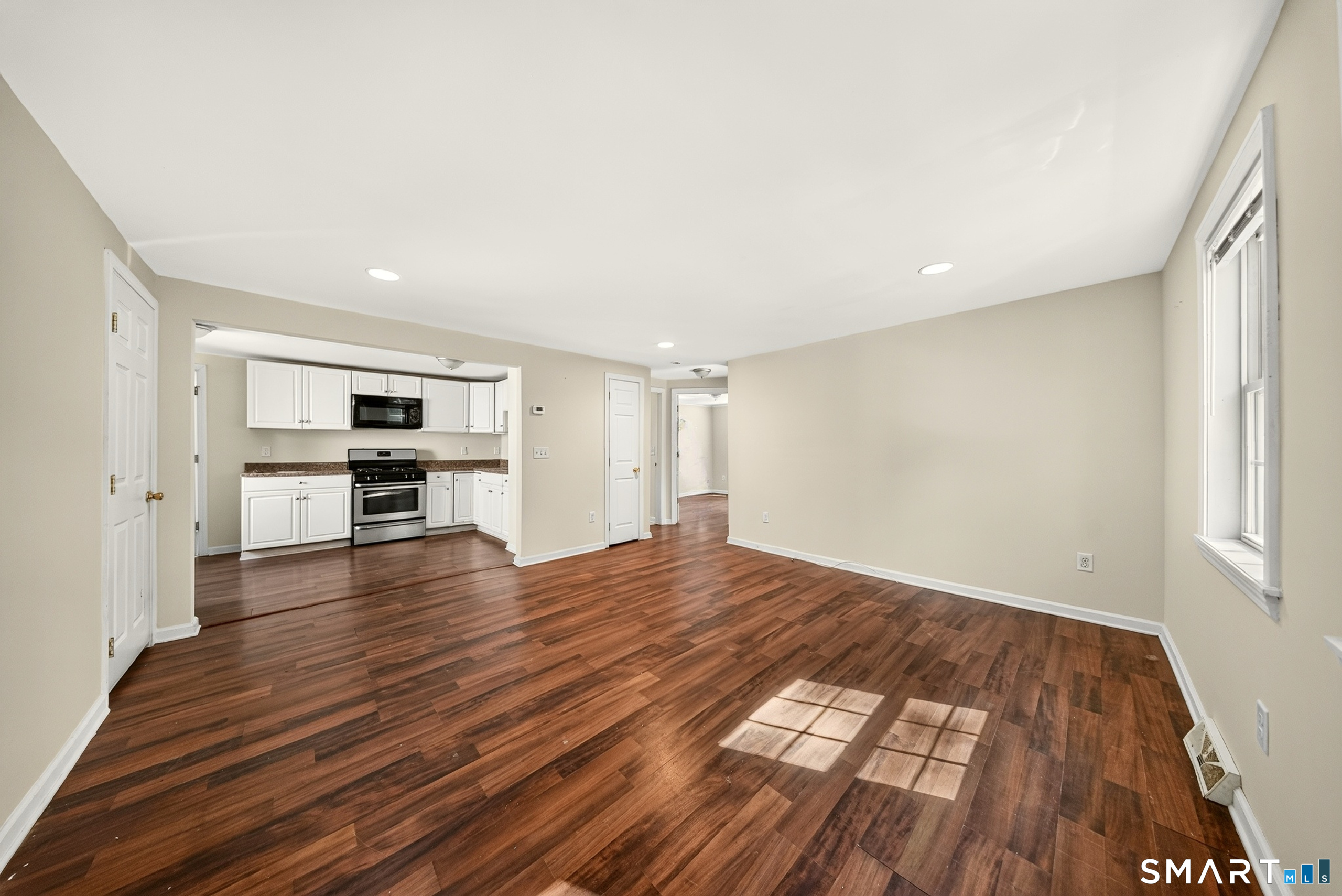 185 Forest Road West Haven, CT 06516 - Photo 9 of 37 Gallery Image 9