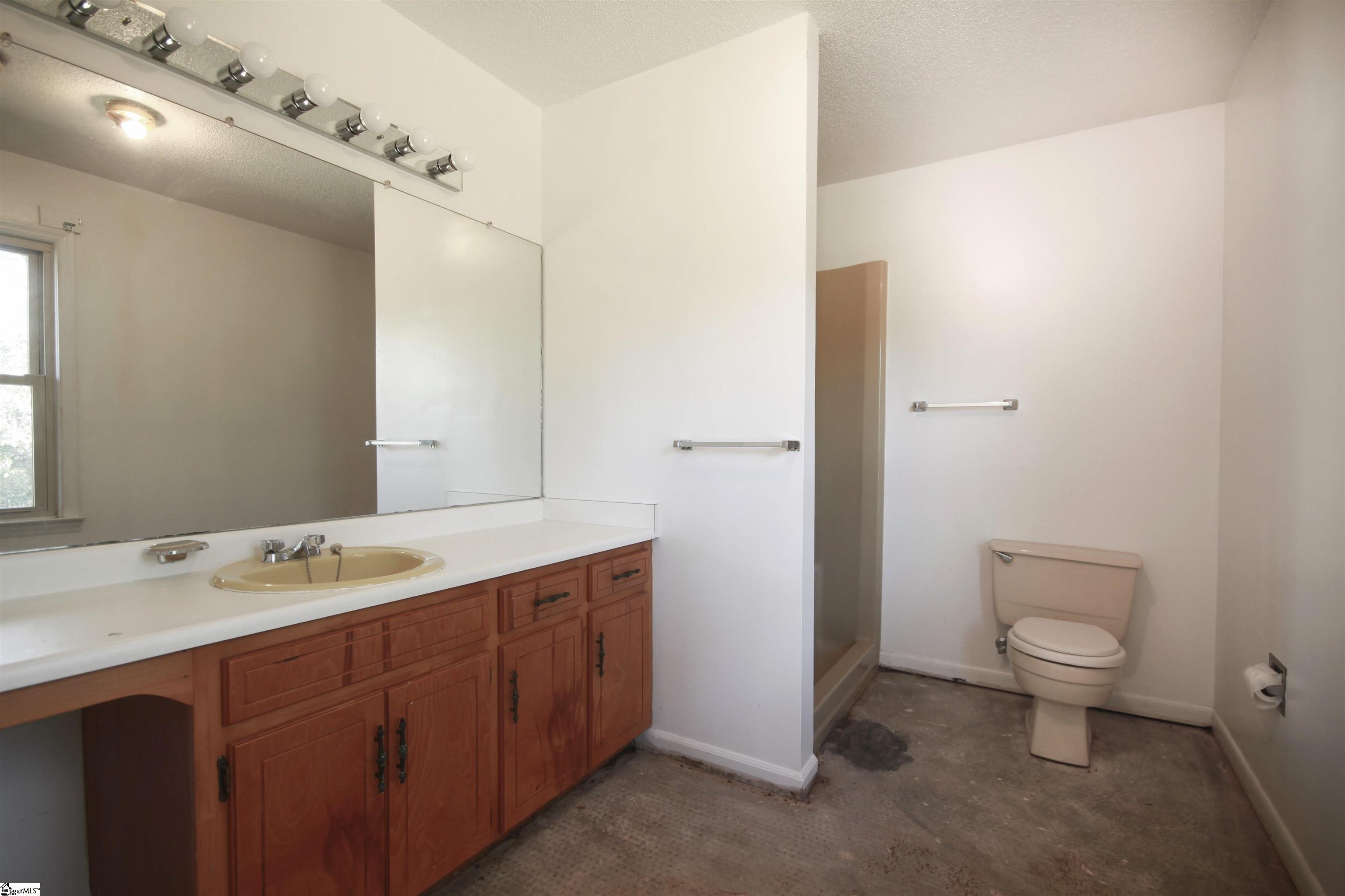 118 State Rd S-42-4272 Woodruff, SC 29388 - Photo 19 of 28