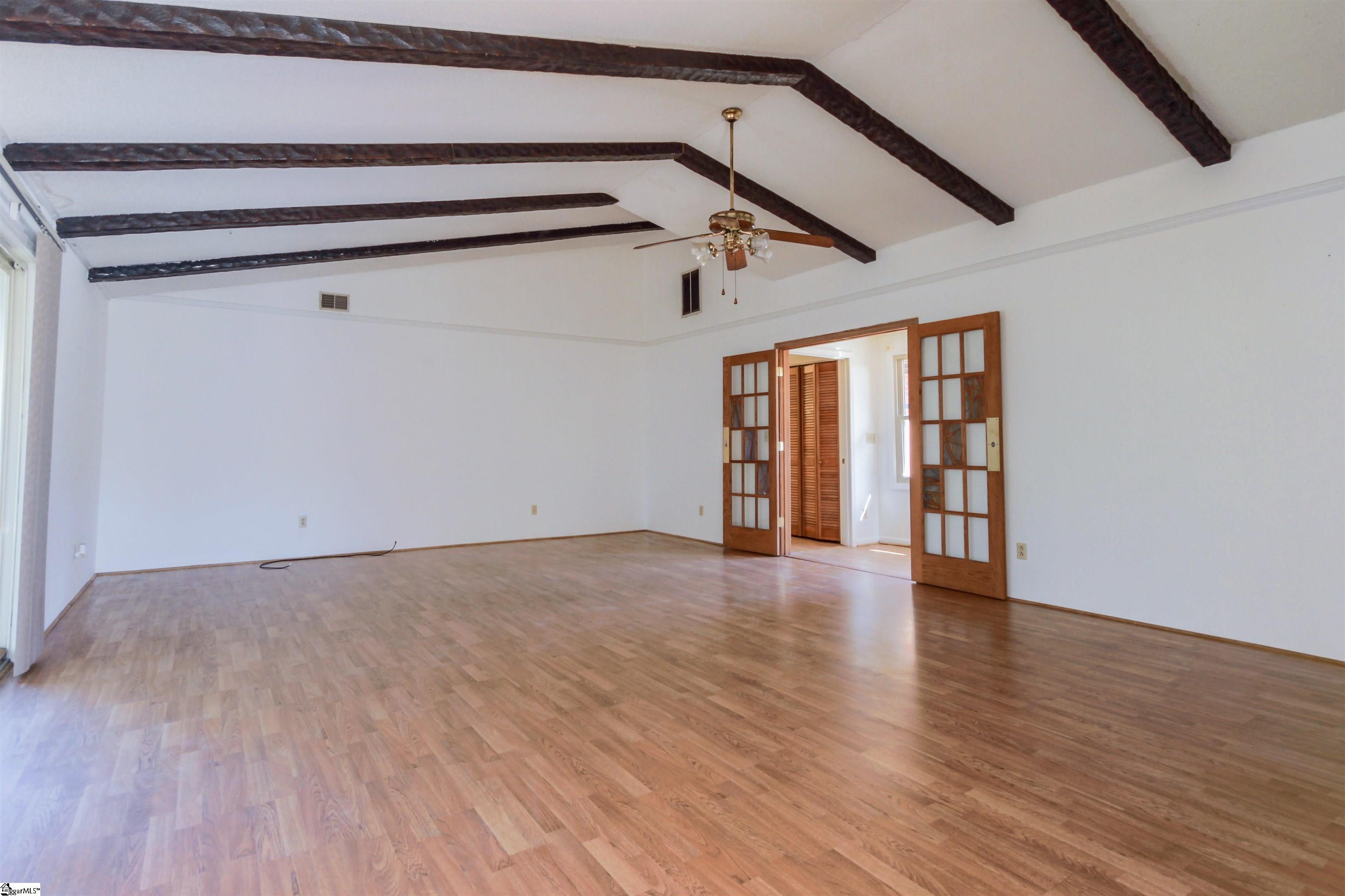 118 State Rd S-42-4272 Woodruff, SC 29388 - Photo 4 of 28