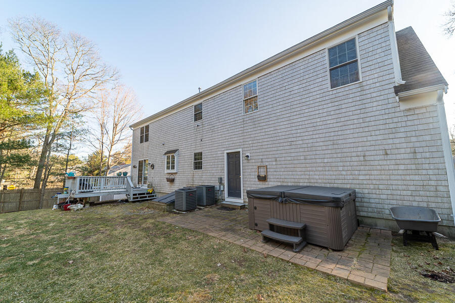 68 Brewster Road Mashpee, MA 02649 - Photo 31 of 33 Back of home