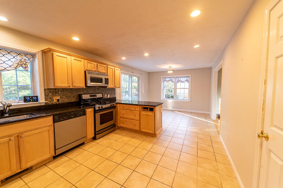 68 Brewster Road Mashpee, MA 02649 - Photo 5 of 33 Kitchen