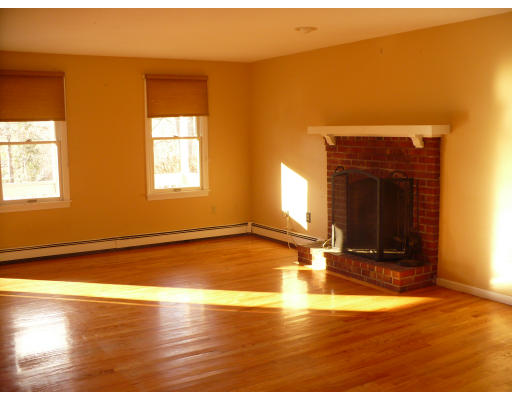 10 Rock Road Attleboro, MA 02703 - Photo 6 of 13 Gallery Image 6