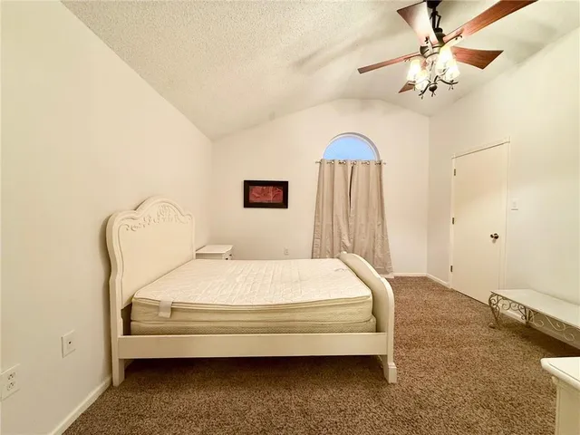 $2,500 | 201 Wall Boulevard, Gretna, LA 70056