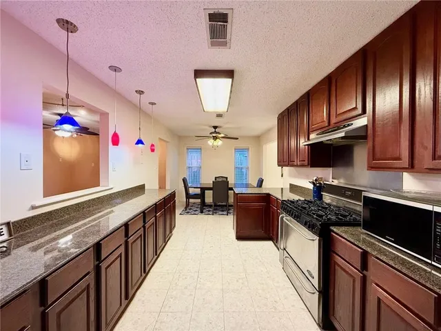 $2,500 | 201 Wall Boulevard, Gretna, LA 70056