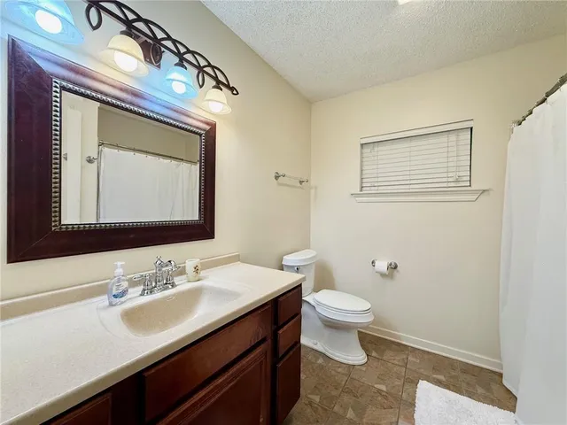 $2,500 | 201 Wall Boulevard, Gretna, LA 70056