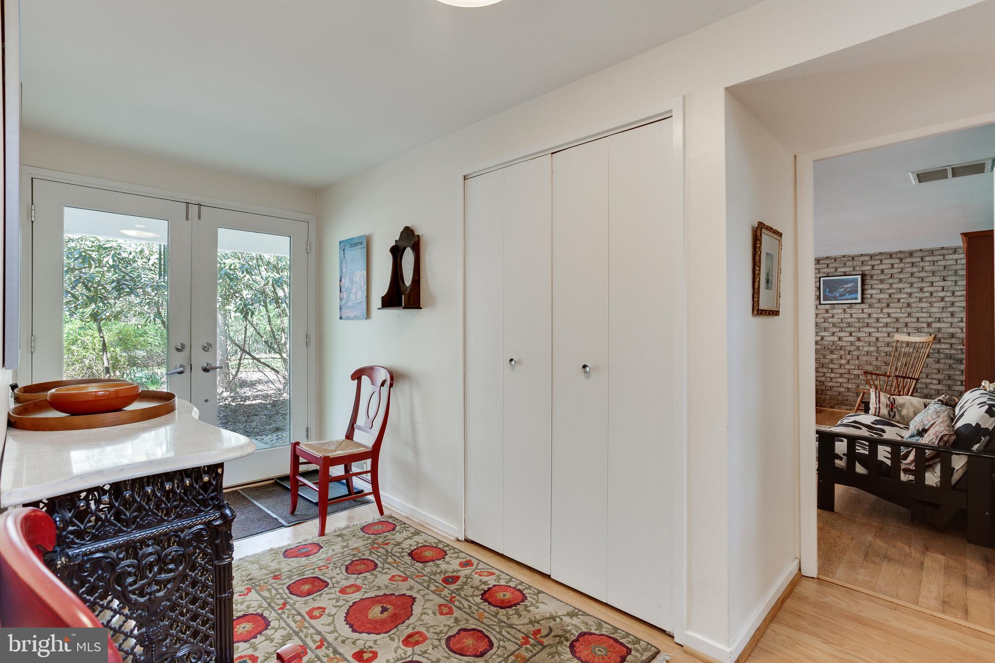8129 Hamilton Spring Road Bethesda, MD 20817 - Photo 6 of 45