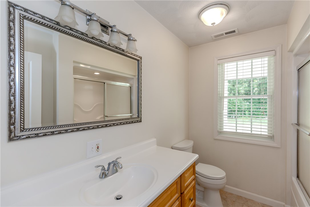 167 Cranberry Ridge Road Glocester, RI 02857 - Photo 23 of 50